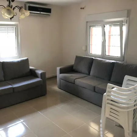 בית נופש Summer Vacation *